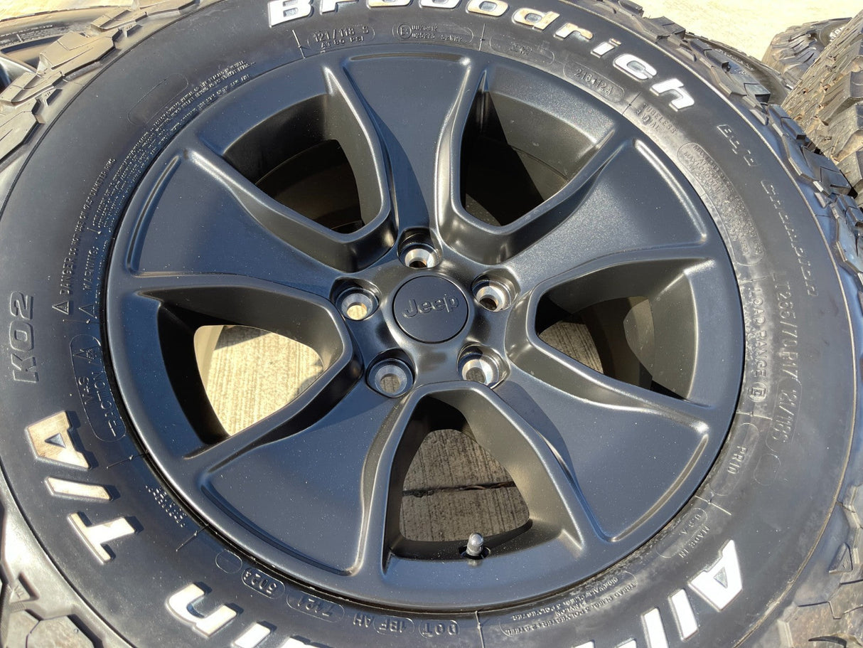 (5) 17" Jeep Wrangler Rubicon OEM 96226 wheels rims Gladiator BFG KO2 NEW 2026 Texas Truck Tire