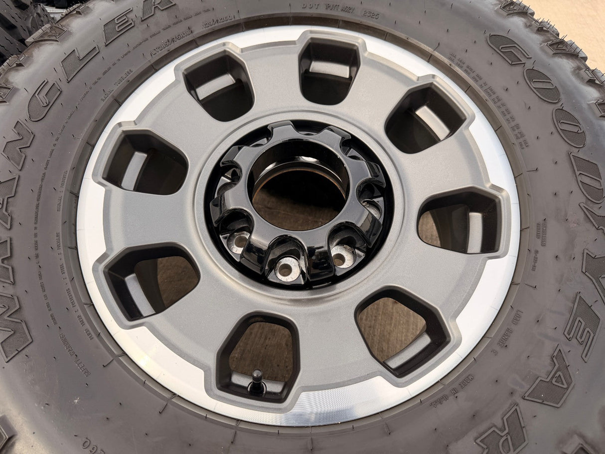 18" Ford F-250 F-350 OEM TREMOR rims wheels 10482 tires 35" DURATRAC A/T Texas Truck Tire