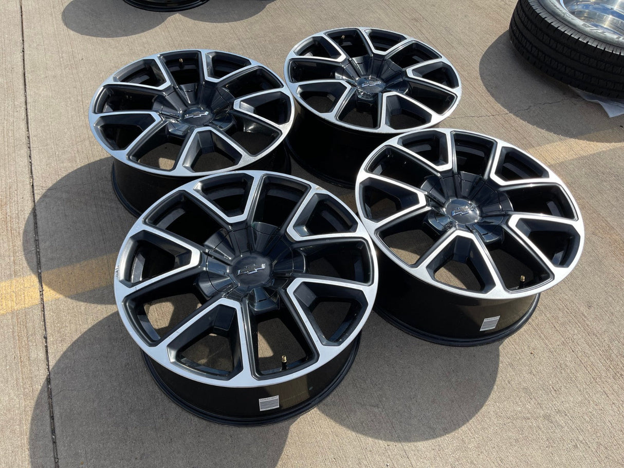22" Chevy Tahoe Suburban RST OEM 14035 wheels rims Silverado Texas Truck Tire