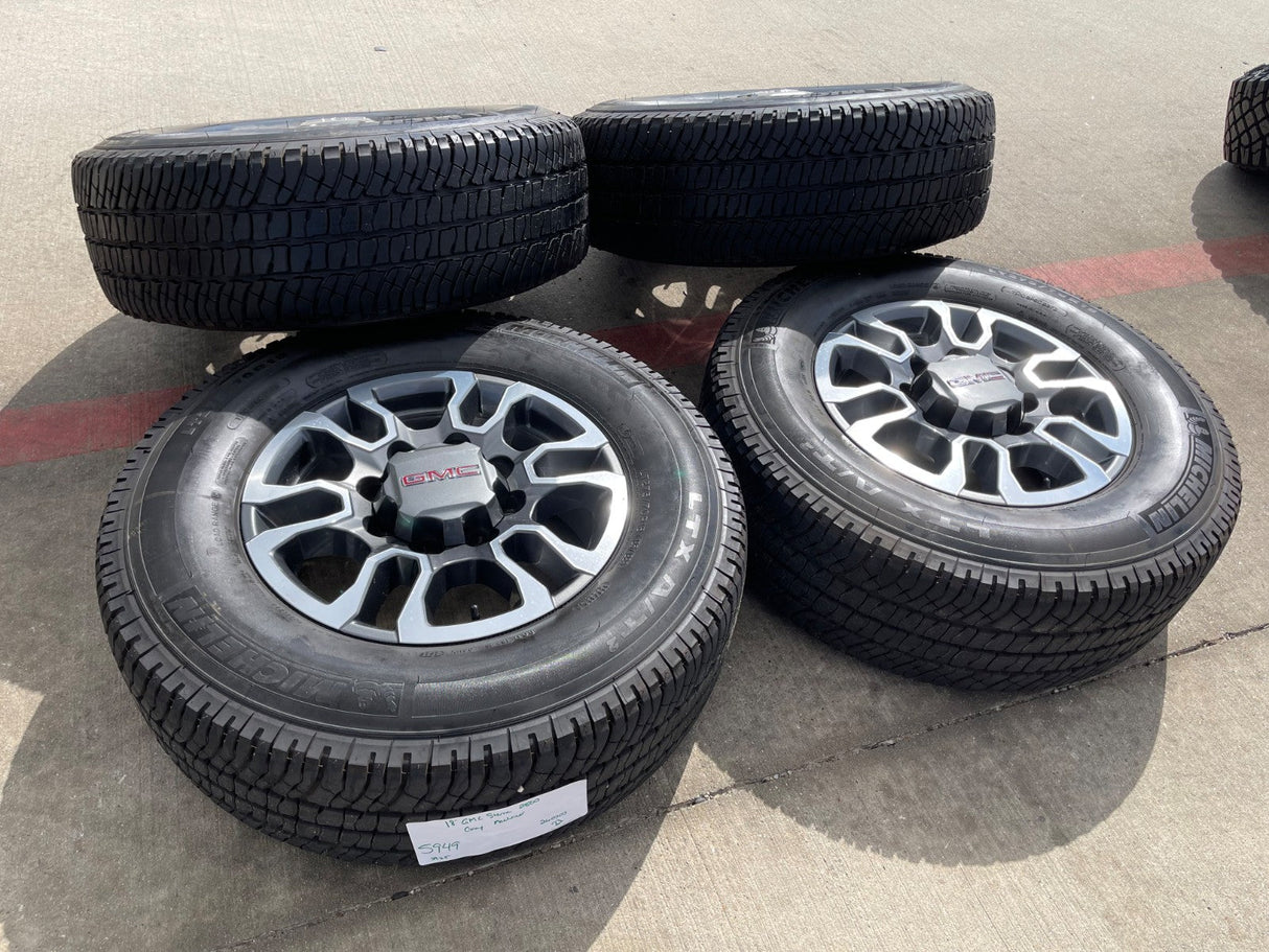 18" GMC Sierra AT4X Chevy Silverado 2500 3500 OEM 5949 wheels rims MICHELIN NEW Texas Truck Tire