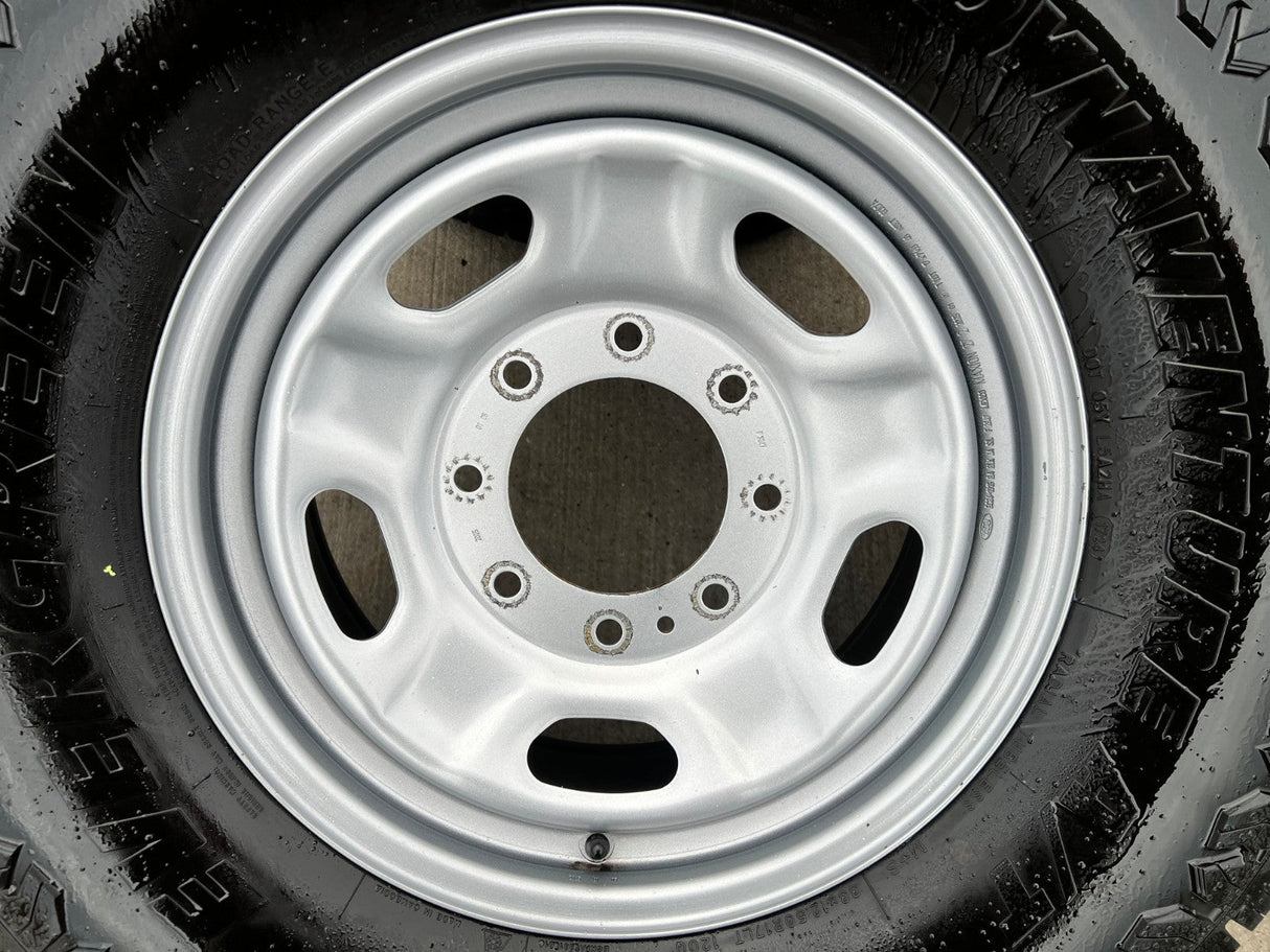 17" Ford F-250 F-350 OEM 3828 wheels rims tires A/T 33" Texas Truck Tire