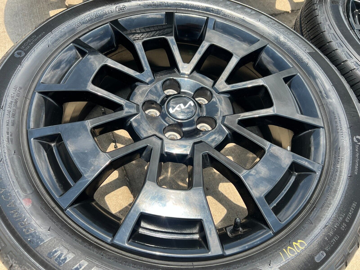 20" Kia Telluride Nightshade OEM wheels rims 71000 Sorento Sedona tires Texas Truck Tire
