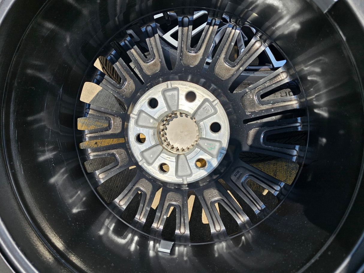 20" GMC Sierra Yukon Chevy Silverado OEM wheels rims 2024 2025 2026 NEW Texas Truck Tire