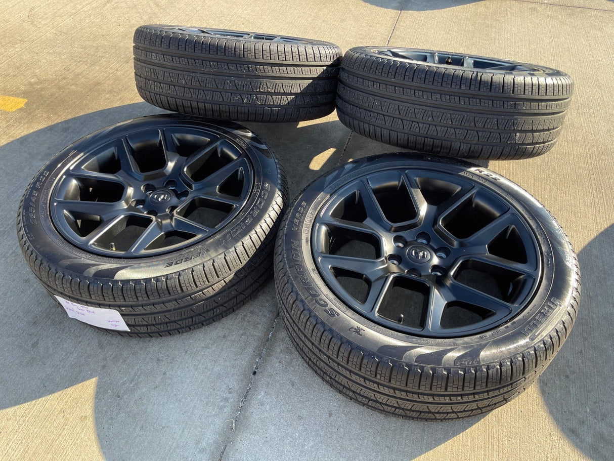 22" Dodge Ram 1500 OEM LIMITED Laramie wheels rims black 2725 2684 PIRELLI NEW Texas Truck Tire