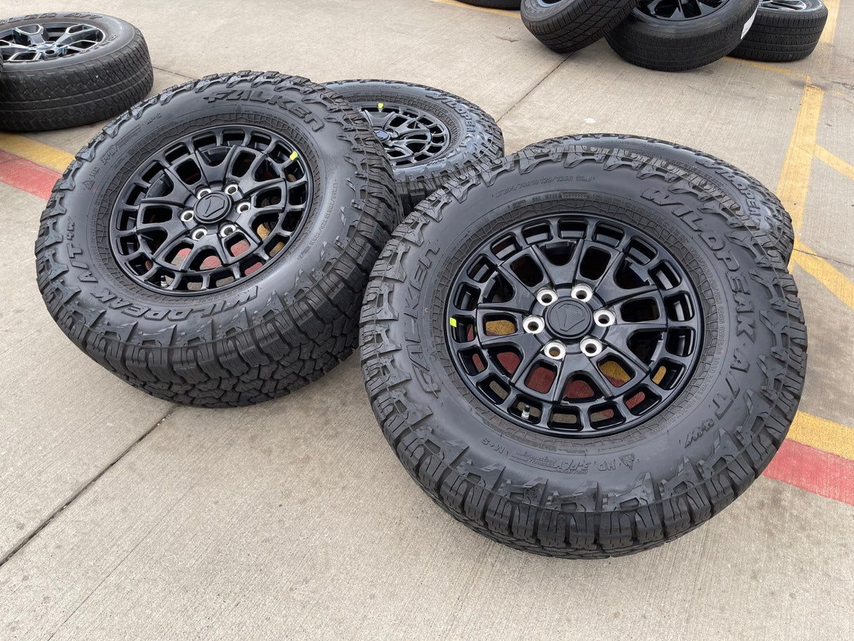 18" Toyota Tundra TSS T FORCE TRD OEM black wheels rims Sequoia 2025 NEW 35" Texas Truck Tire