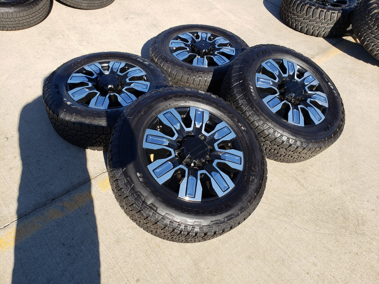 20" GMC Sierra DENALI ULTIMATE 2500 3500 OEM wheels rims 5958 14138 tires Texas Truck Tire