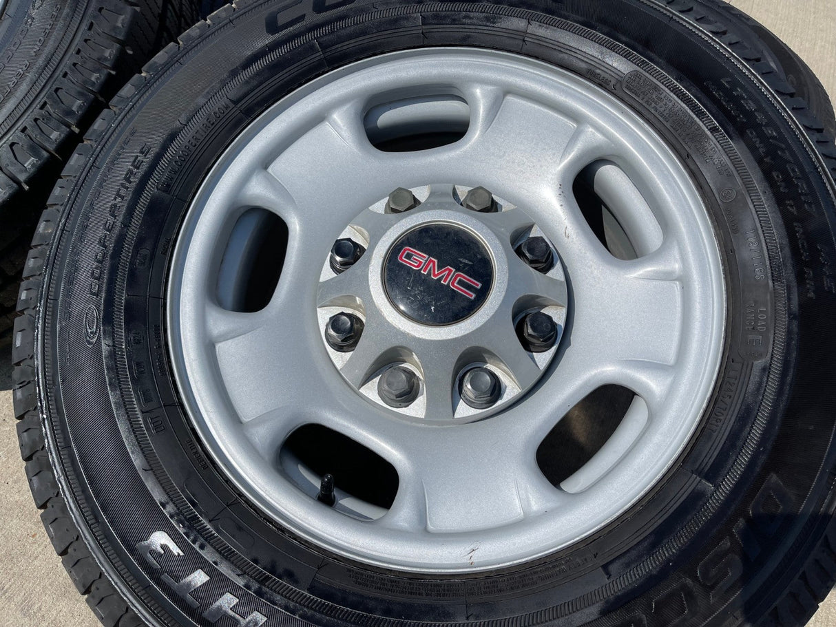 17" Chevy Silverado GMC Sierra 2500 3500 OEM 8095 wheels COOPER H/T3 Texas Truck Tire