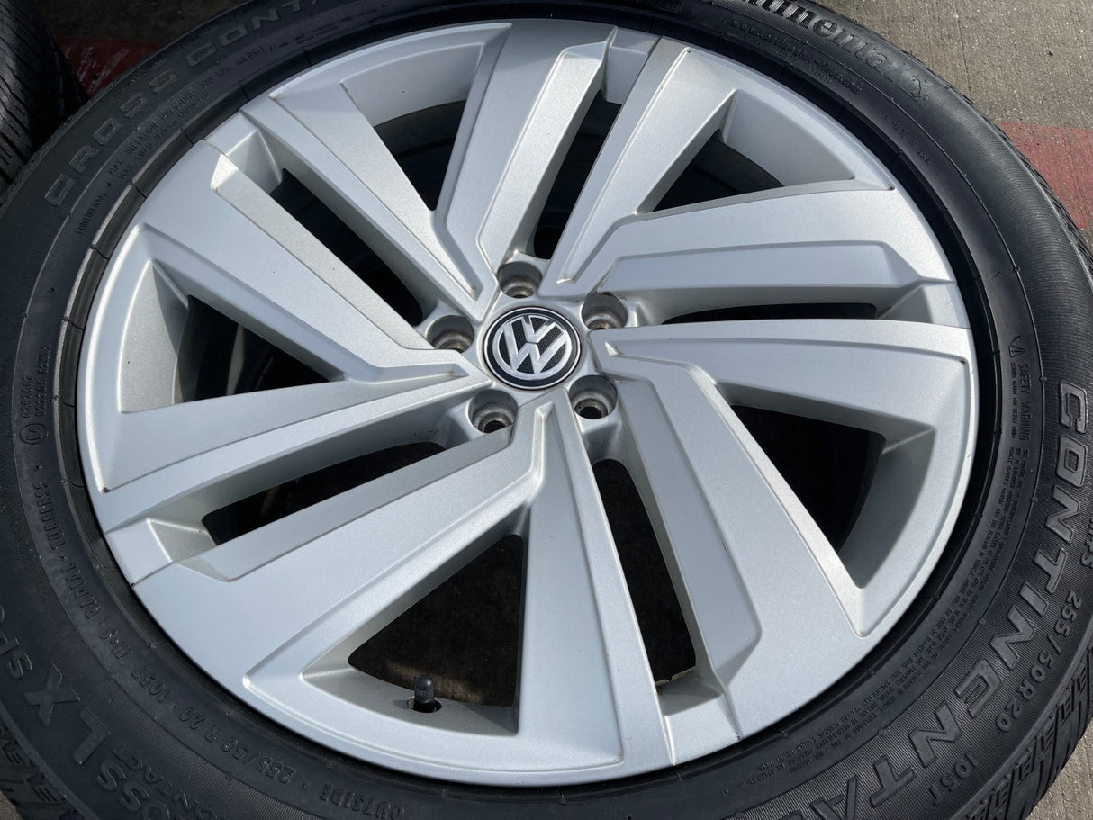 20" VW Atlas OEM wheels rims tires 70076 Audi Q7 Q8 2020 2021 2022 2023 2024 Texas Truck Tire