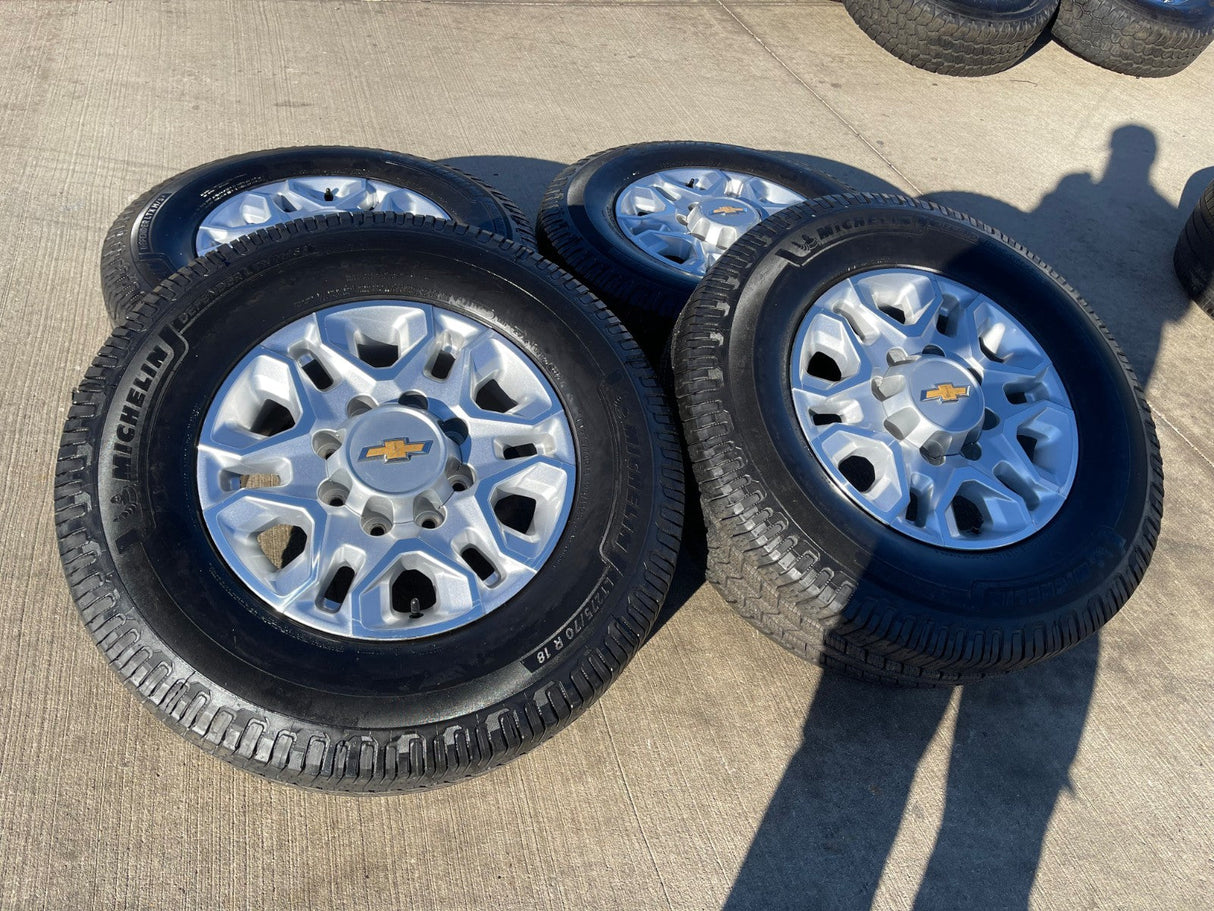 18" Chevy Silverado 2500 3500 OEM 5959 wheels rims MICHELIN DEFENDER LTX M/S2 Texas Truck Tire