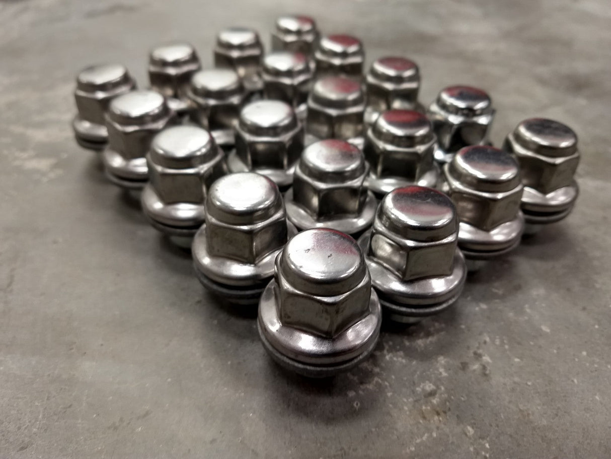 (20) 12x1.5 OEM Toyota Camry lug nuts polished Avalon Corolla Rav-4 Lexus RX350 Texas Truck Tire