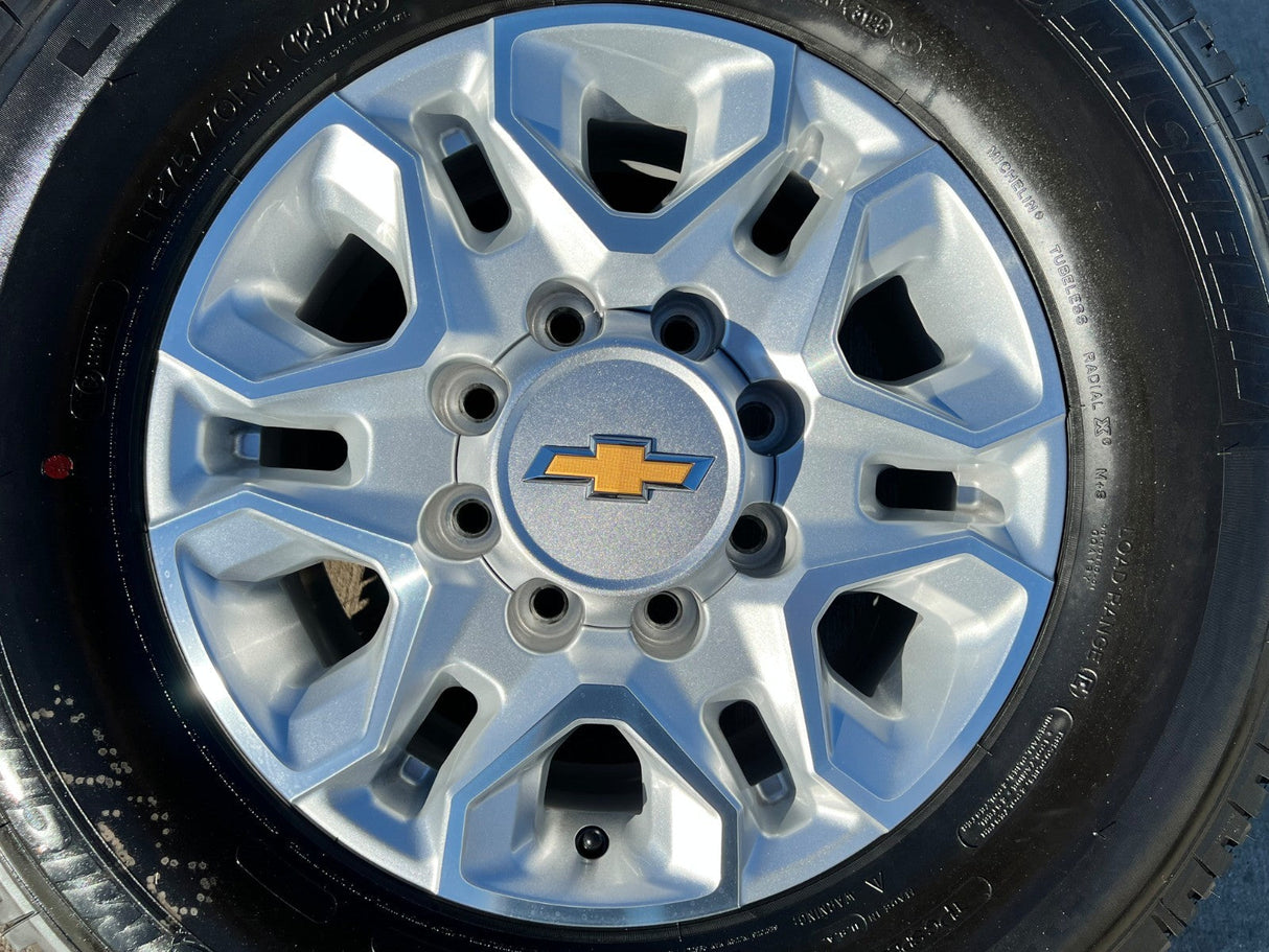 18" Chevy Silverado 2500 3500 OEM 5959 wheels rims MICHELIN LTX A/T2 NEW Texas Truck Tire