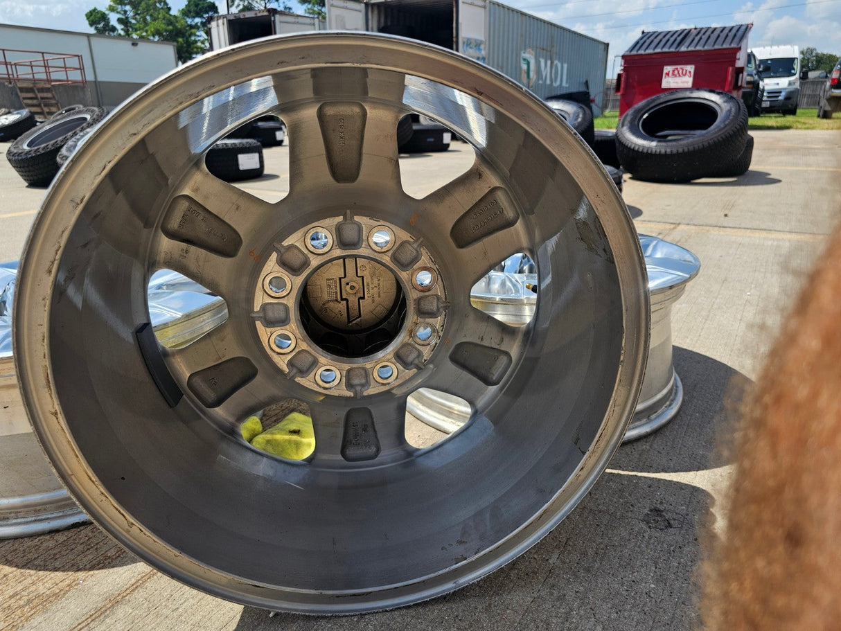 20" Chevy Silverado High Country 2500 3500 OEM 5962 wheels rims 2023 2024 2025 Texas Truck Tire