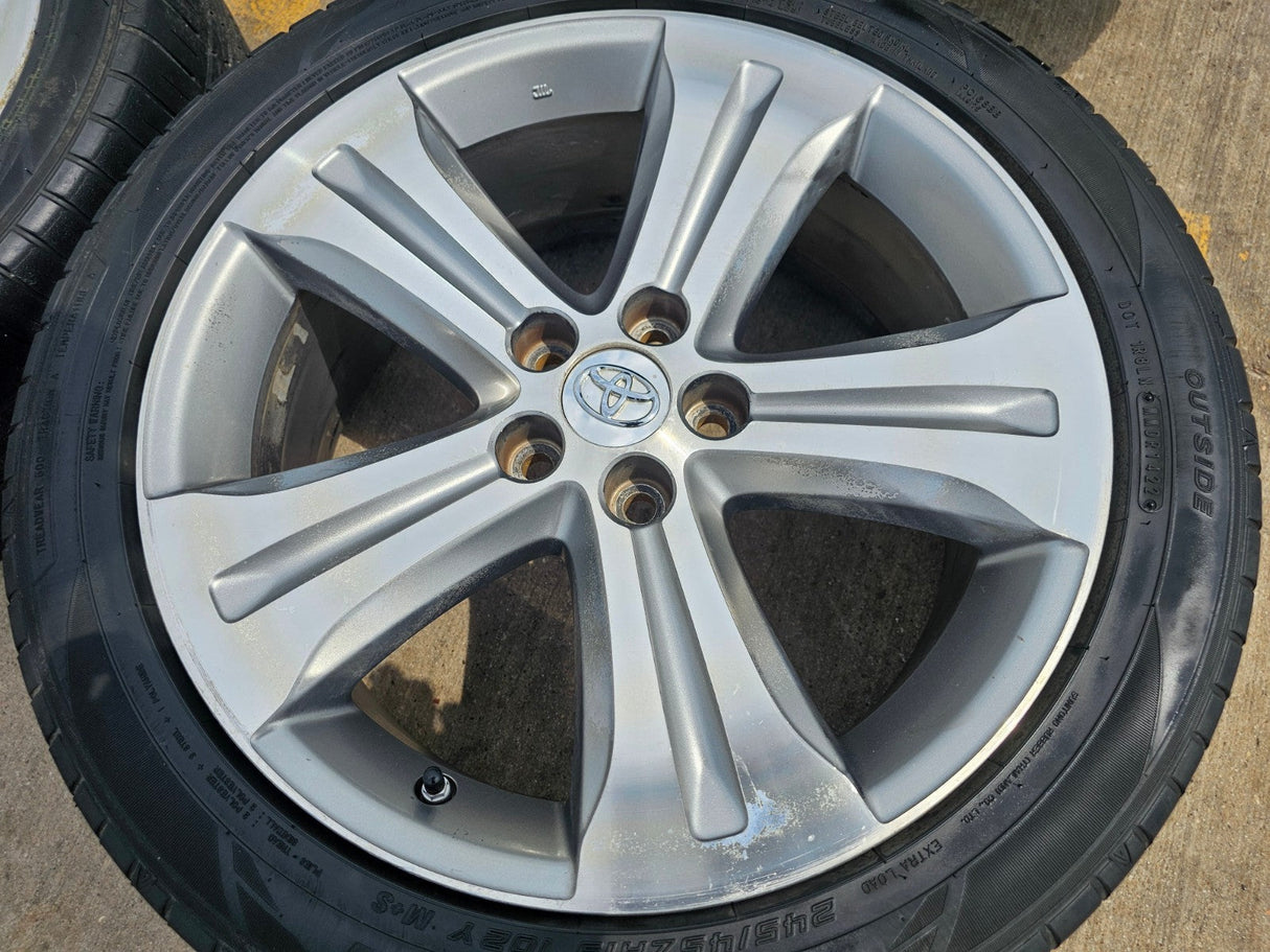 19" Toyota Rav4 Premium OEM wheels rims 69536 Highlander Texas Truck Tire
