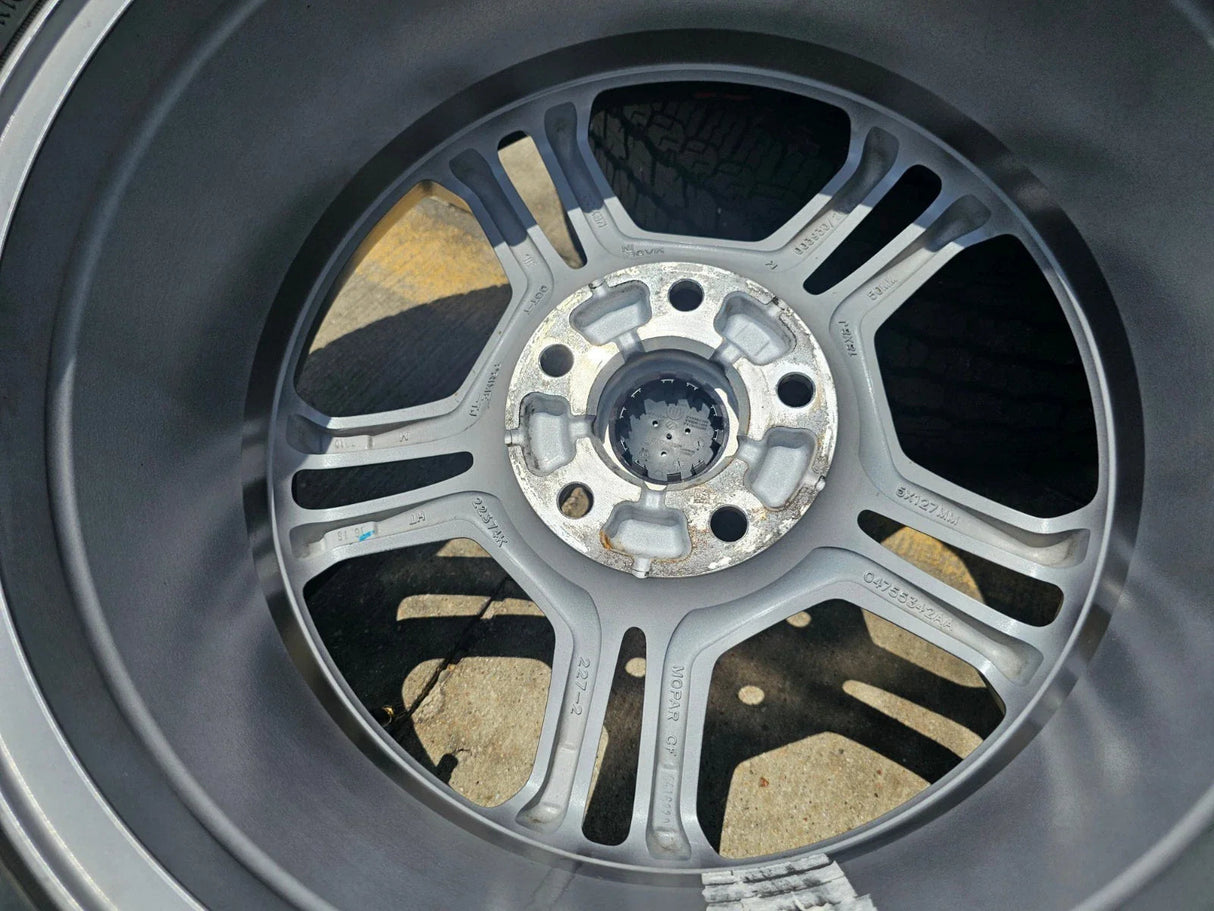 18" Jeep Grand Cherokee TRAILHAWK L OEM wheels rims 9309 Durango tires Texas Truck Tire