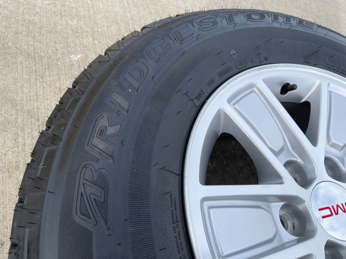 17" GMC Sierra Yukon Chevy Silverado Tahoe OEM 5654 wheels rims BRIDGESTONE A/T Texas Truck Tire
