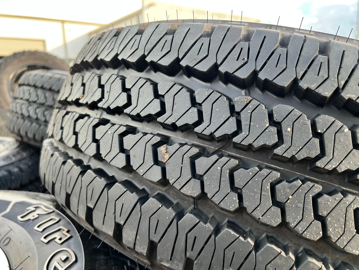18" Ram 2500 3500 Laramie Power Wagon OEM wheels rims 2692 FIRESTONE A/T2 NEW Texas Truck Tire