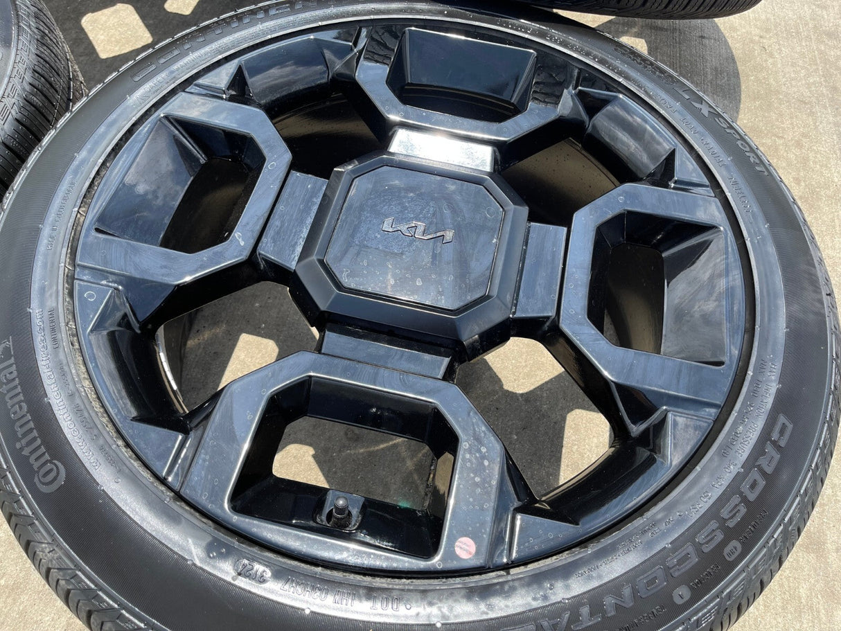20" Kia Sorento X-PRO OEM wheels rims tires Telluride Sedona 2024 2025 2026 NEW Texas Truck Tire