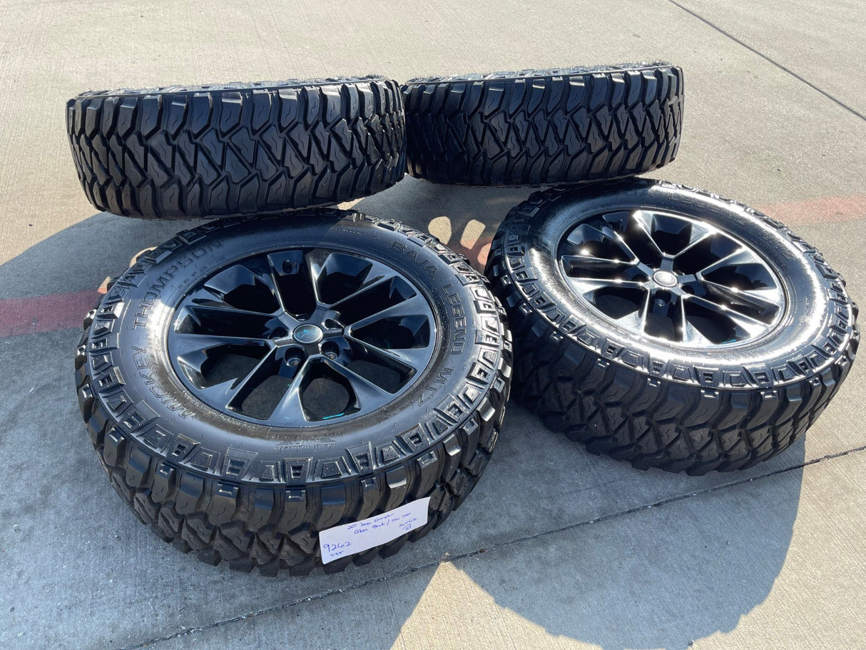 20" Jeep Wrangler HIGH ALTITUDE 9262 96902 OEM wheels rims Gladiator MICKEY 35" Texas Truck Tire