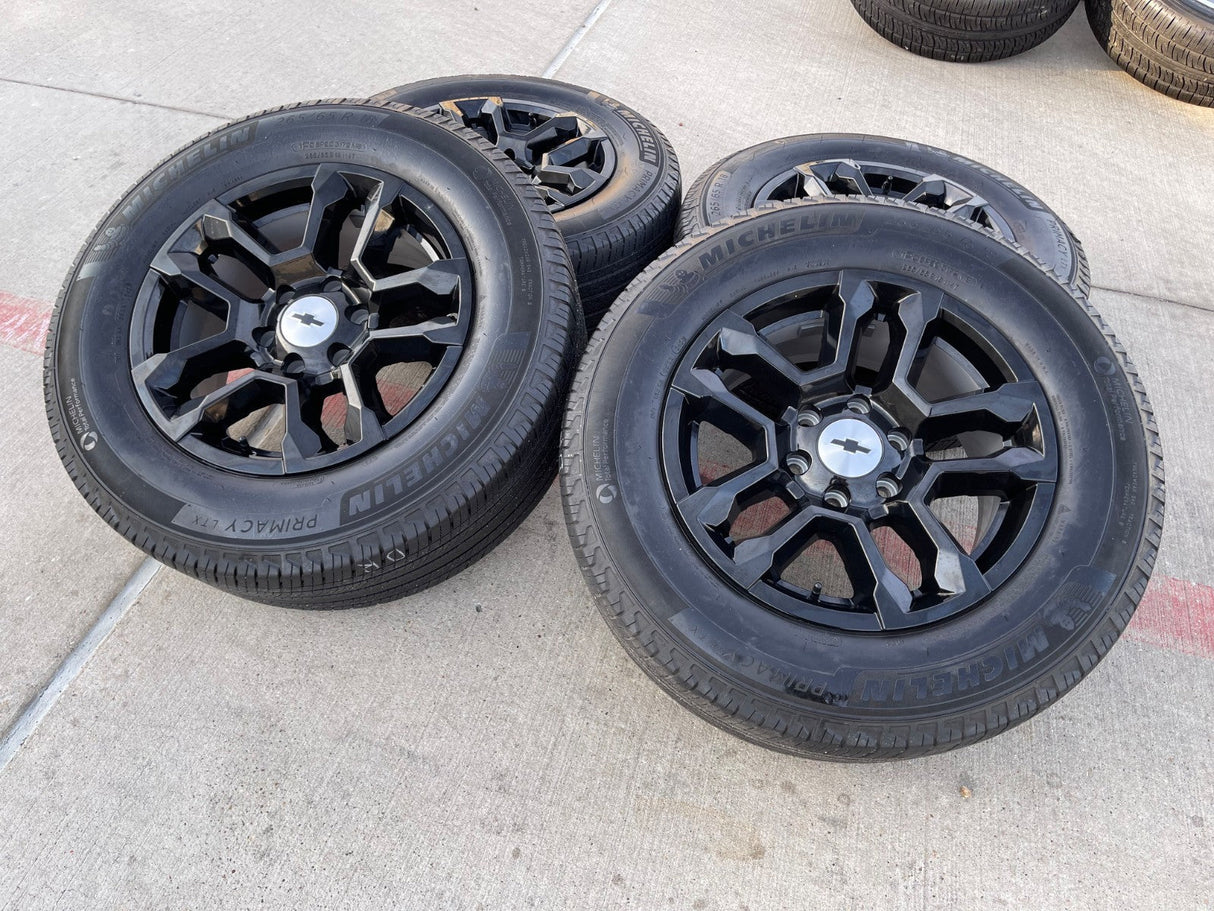 18" Chevy Silverado Suburban Tahoe OEM 14091 wheels rims GMC MICHELIN Texas Truck Tire