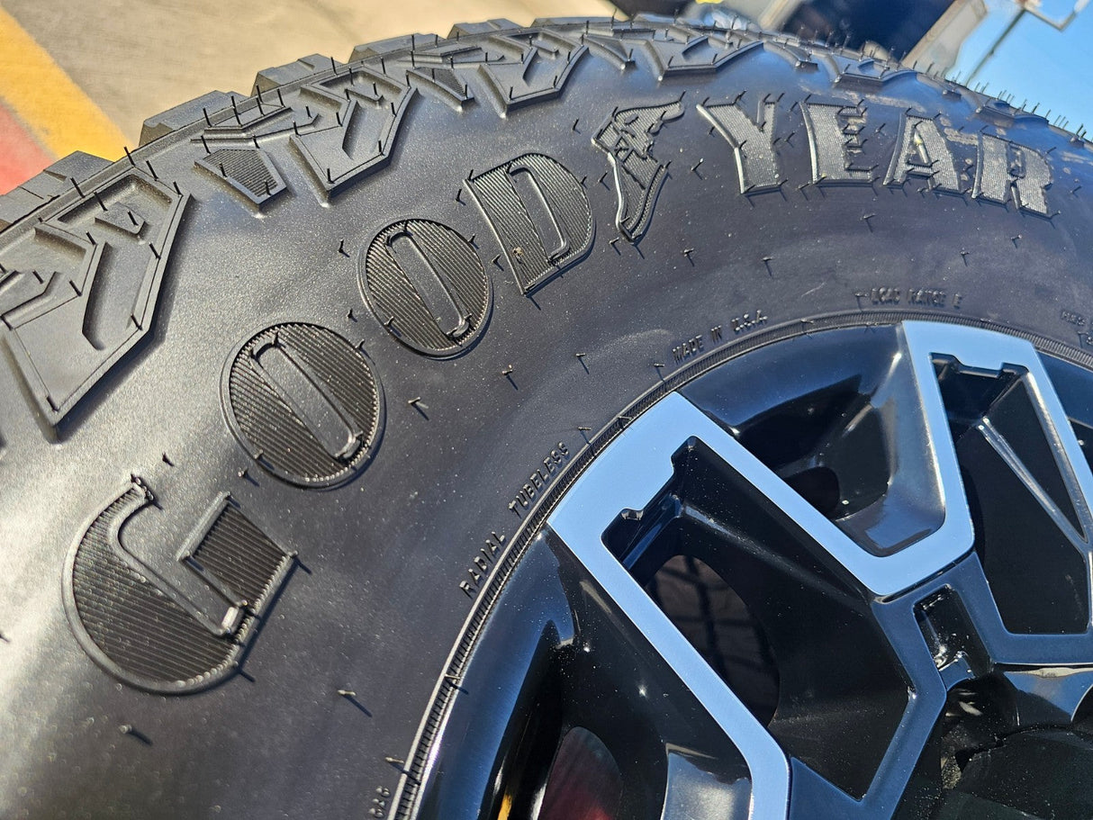 18" GMC Sierra AT4X Chevy Trail Boss 2500 OEM 14136 wheels rims GOODYEAR 35" NEW Texas Truck Tire