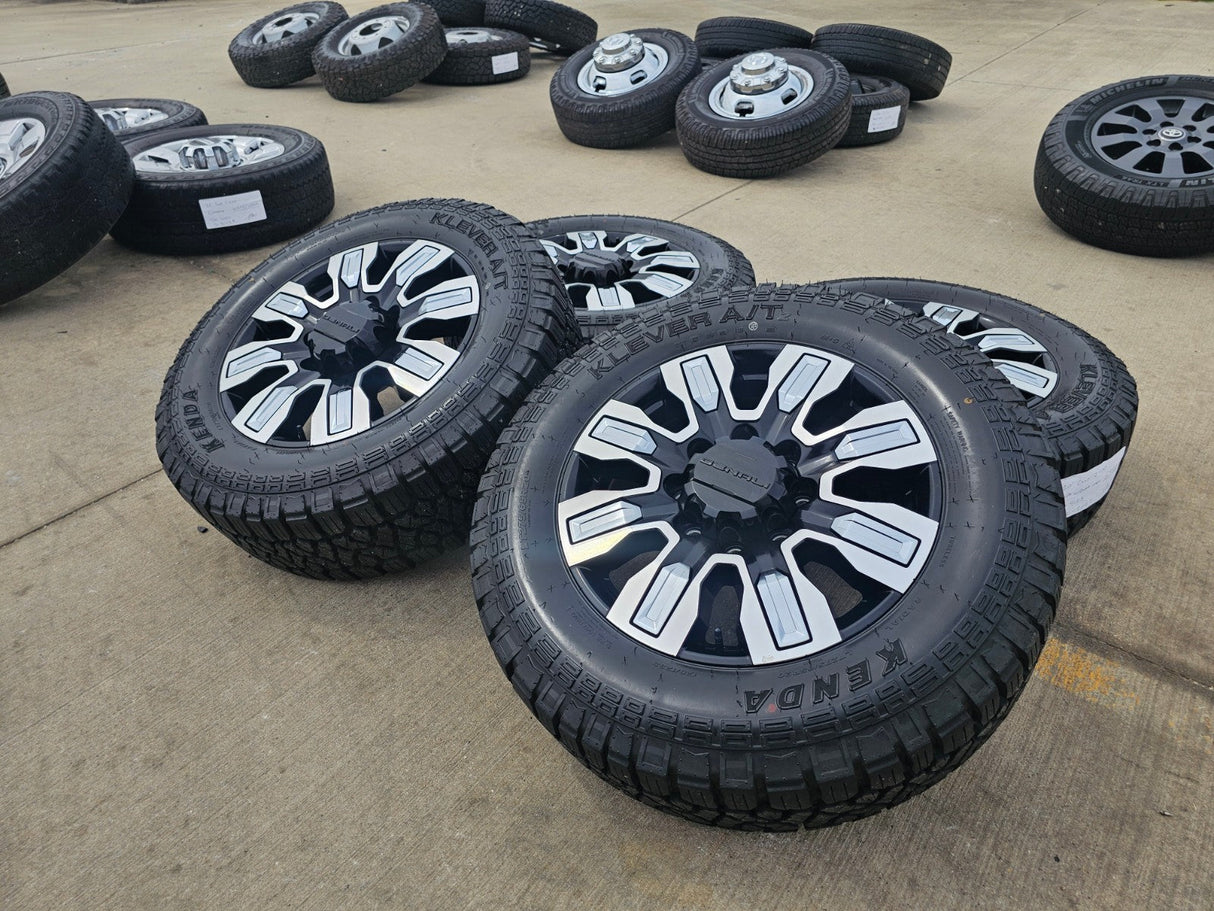 20" GMC Sierra DENALI 2500 3500 OEM wheels rims 5958 14138 Chevy KENDA A/T2 Texas Truck Tire