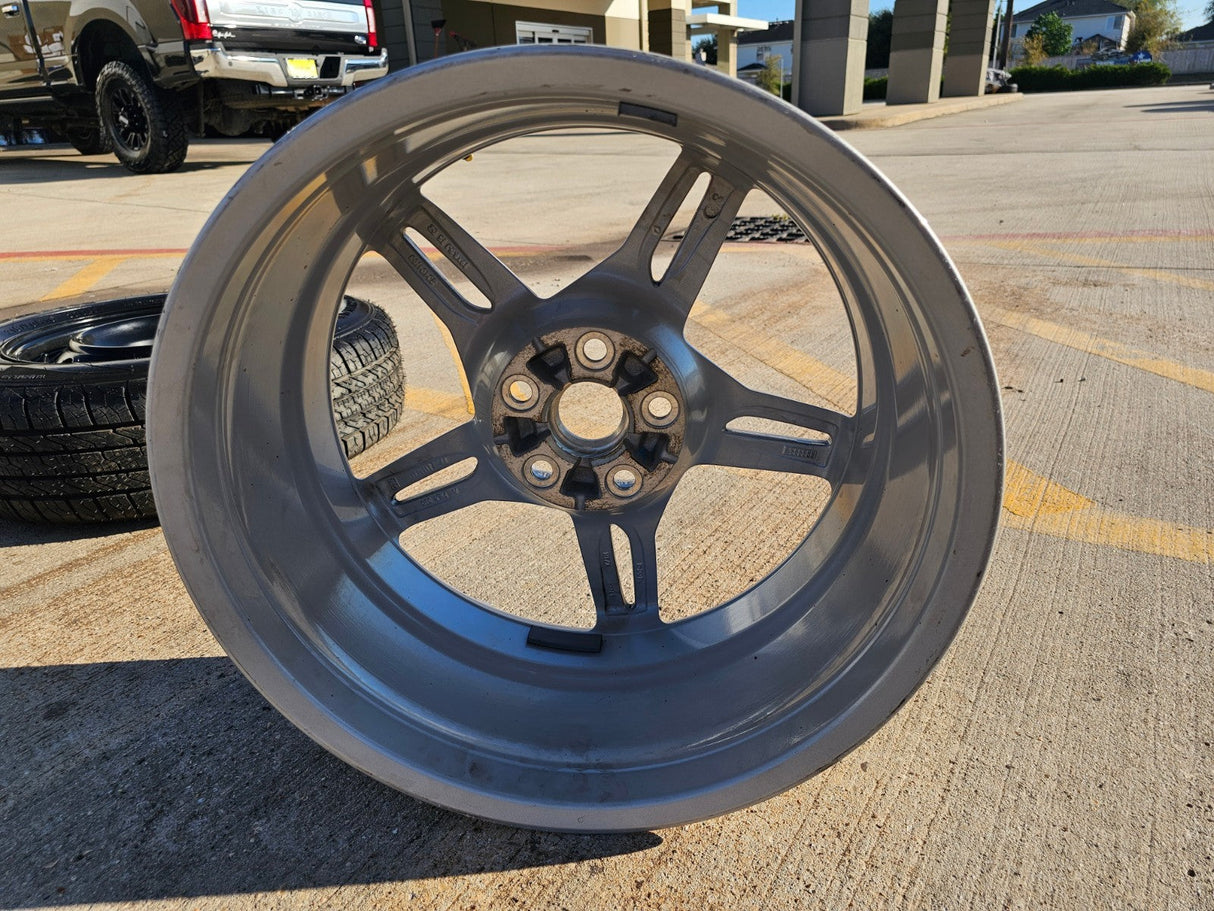19" Chevy Corvette C8 OEM wheel rim 14007 96704 FRONT 2023 2024 2025 2026 NEW Texas Truck Tire