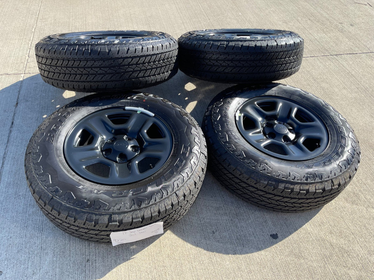 17" Jeep Gladiator OEM wheels rims Steel 9220 9240 Wrangler 2025 2026 NEW Texas Truck Tire