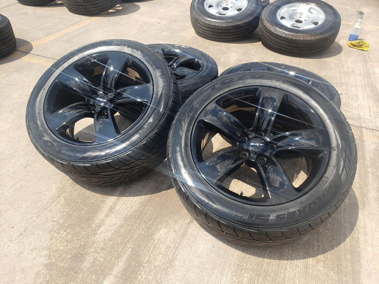 20" Jeep Grand Cherokee SRT Trackhawk OEM 9139 wheels rims tires NEW Texas Truck Tire