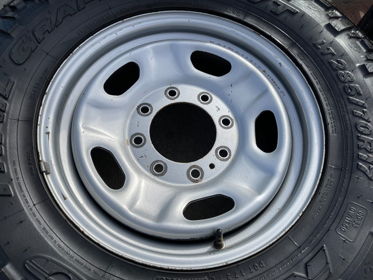 17" Ford F-250 F-350 OEM 3828 wheels rims tires NITRO GRAPLER M/T 33" Texas Truck Tire