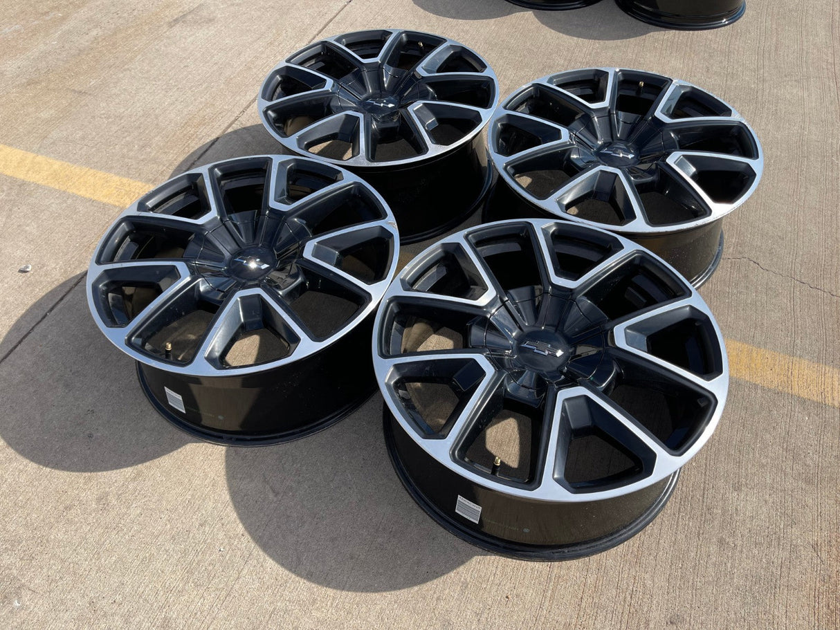 22" Chevy Tahoe Suburban RST OEM 14035 wheels rims Silverado Texas Truck Tire