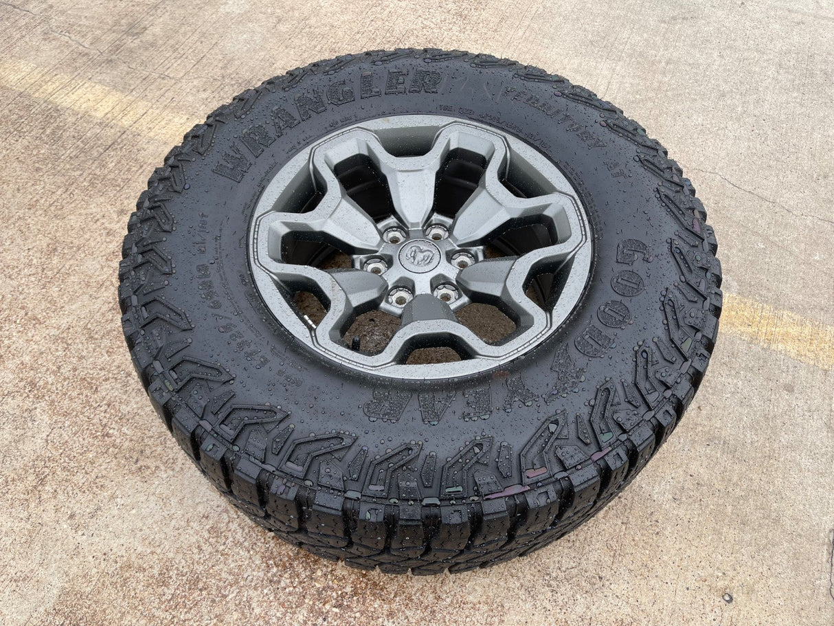 18" Dodge Ram 1500 TRX RHO Gray OEM 66002 wheel rim TERRITORY A/T 35" Texas Truck Tire