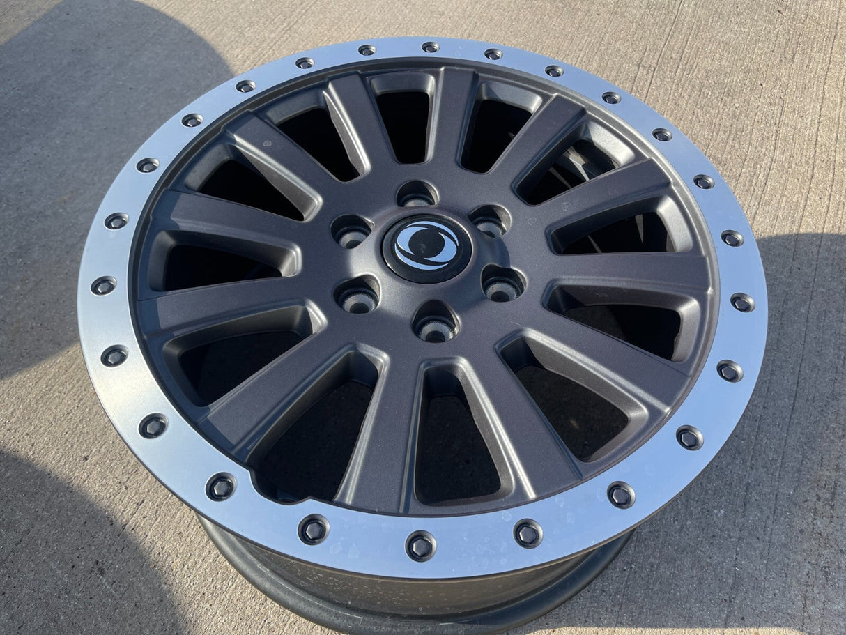 (1) 18" INEOS Grenadier OEM wheel rim beadlock 2023 2024 2025 2026 NEW Texas Truck Tire