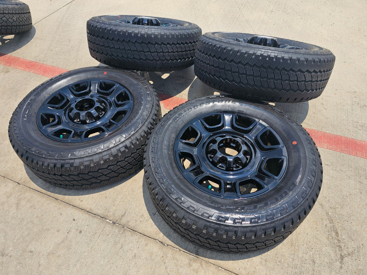 20" Ford F-250 F-350 OEM Lariat Platinum wheels rims 10486 tires 2025 2026 NEW Texas Truck Tire