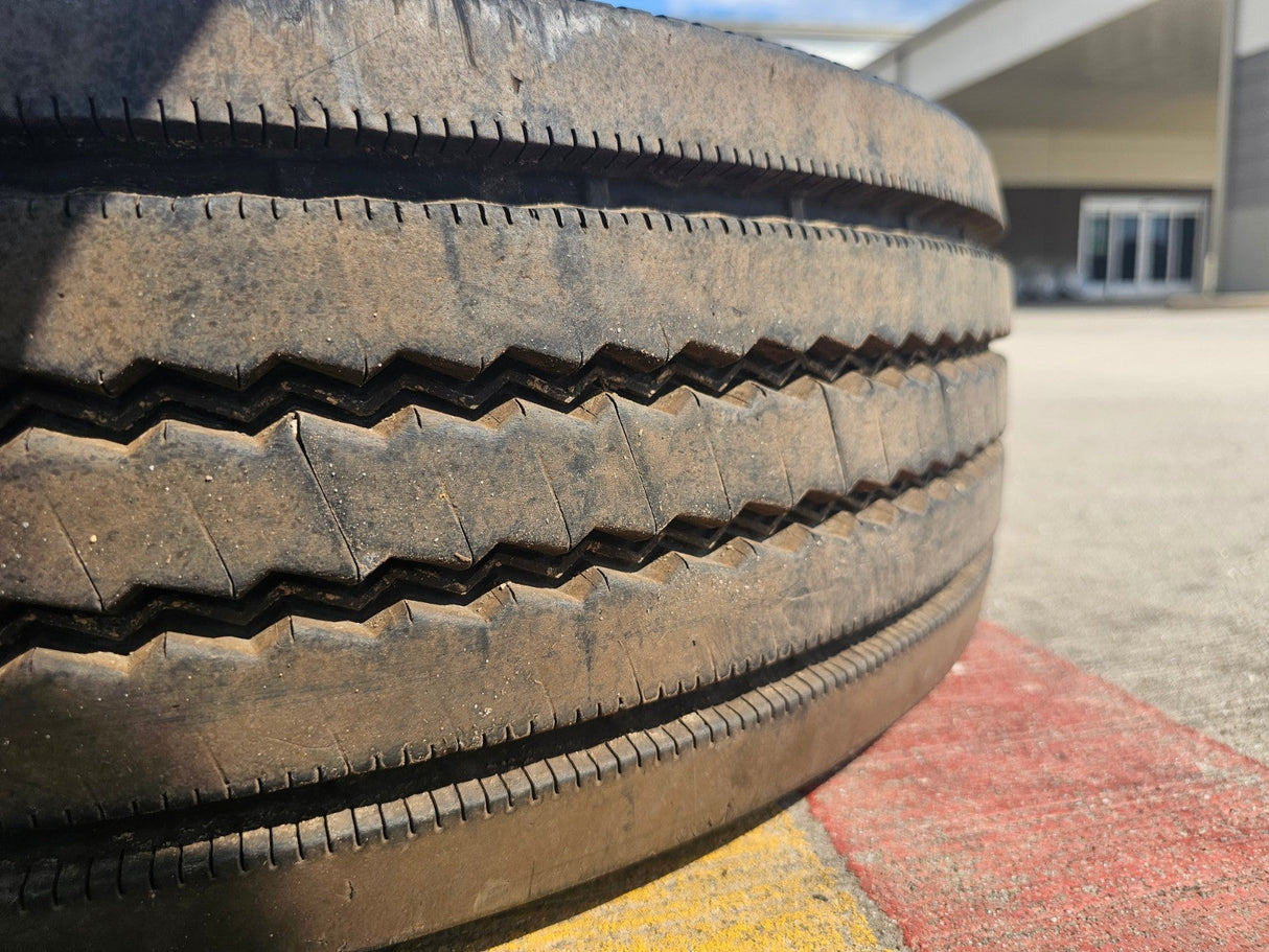 19.5" Ford F-450 F-550 Dually rim RAM 4500 OEM 10x225 spare MICHELIN Texas Truck Tire