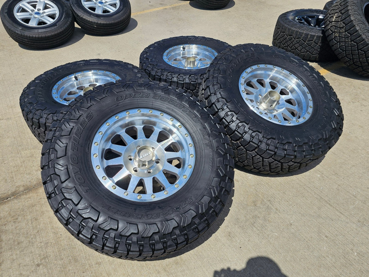 18x9 18" Method MR302 wheels rims Chevy RAM 1500 Tacoma 6x139 6x135 TOYO 37" Texas Truck Tire