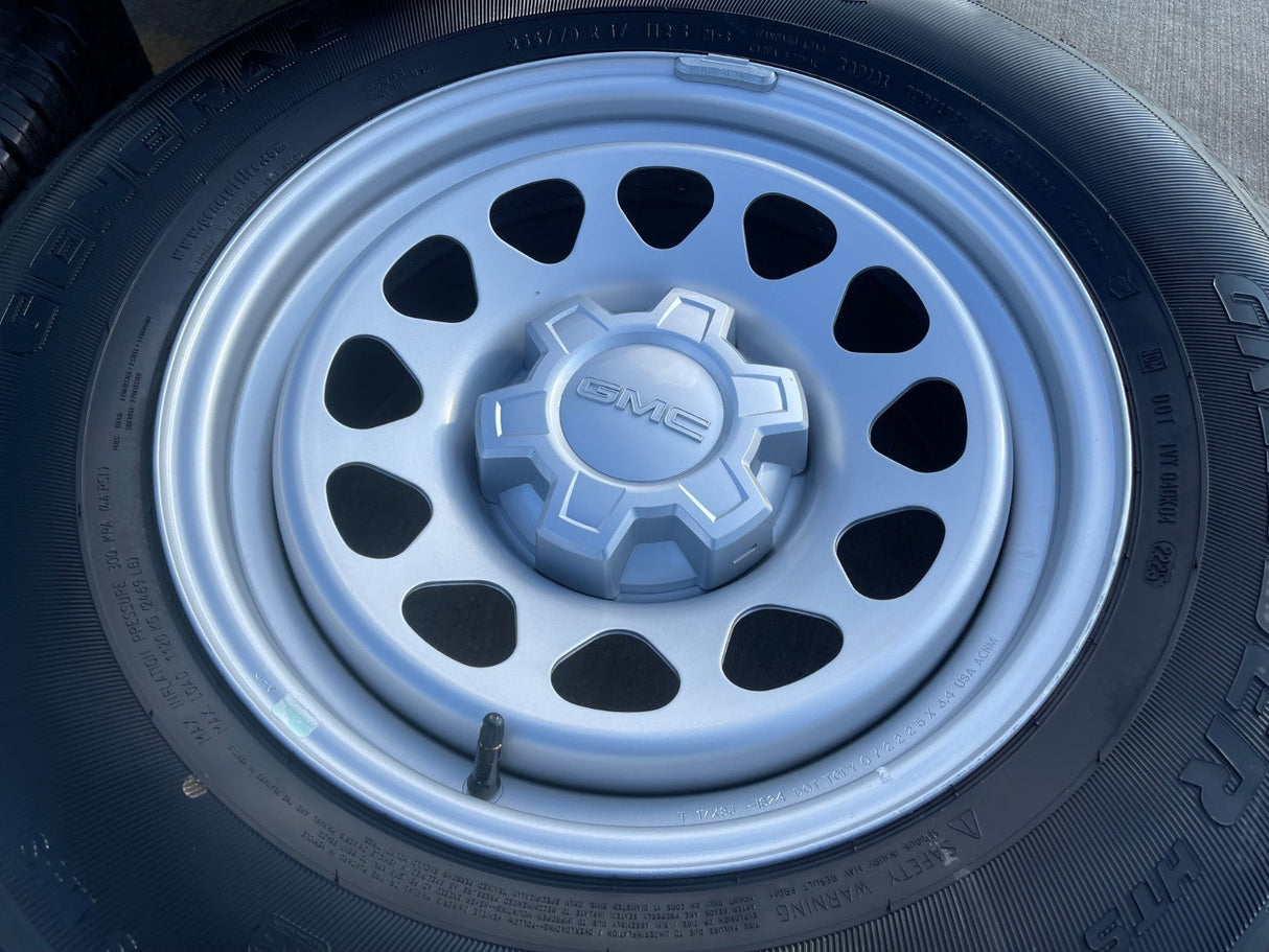 17" Chevy Silverado OEM wheel rim Tahoe Colorado 8130 GMC Canyon 2025 2026 NEW Texas Truck Tire