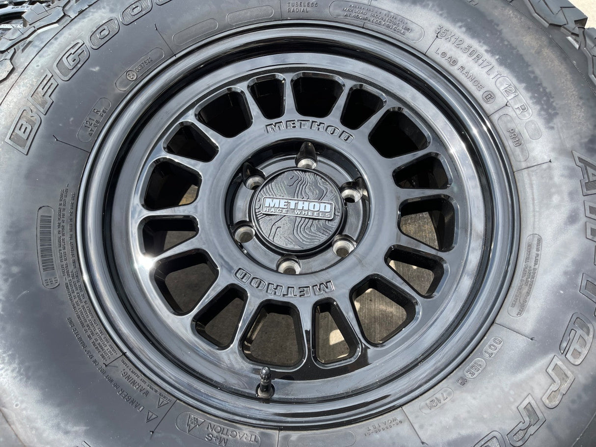17x8.5 17" Method Racing MR318 Silverado RAM Tacoma wheels rims 6x139 6x5.5 35" Texas Truck Tire