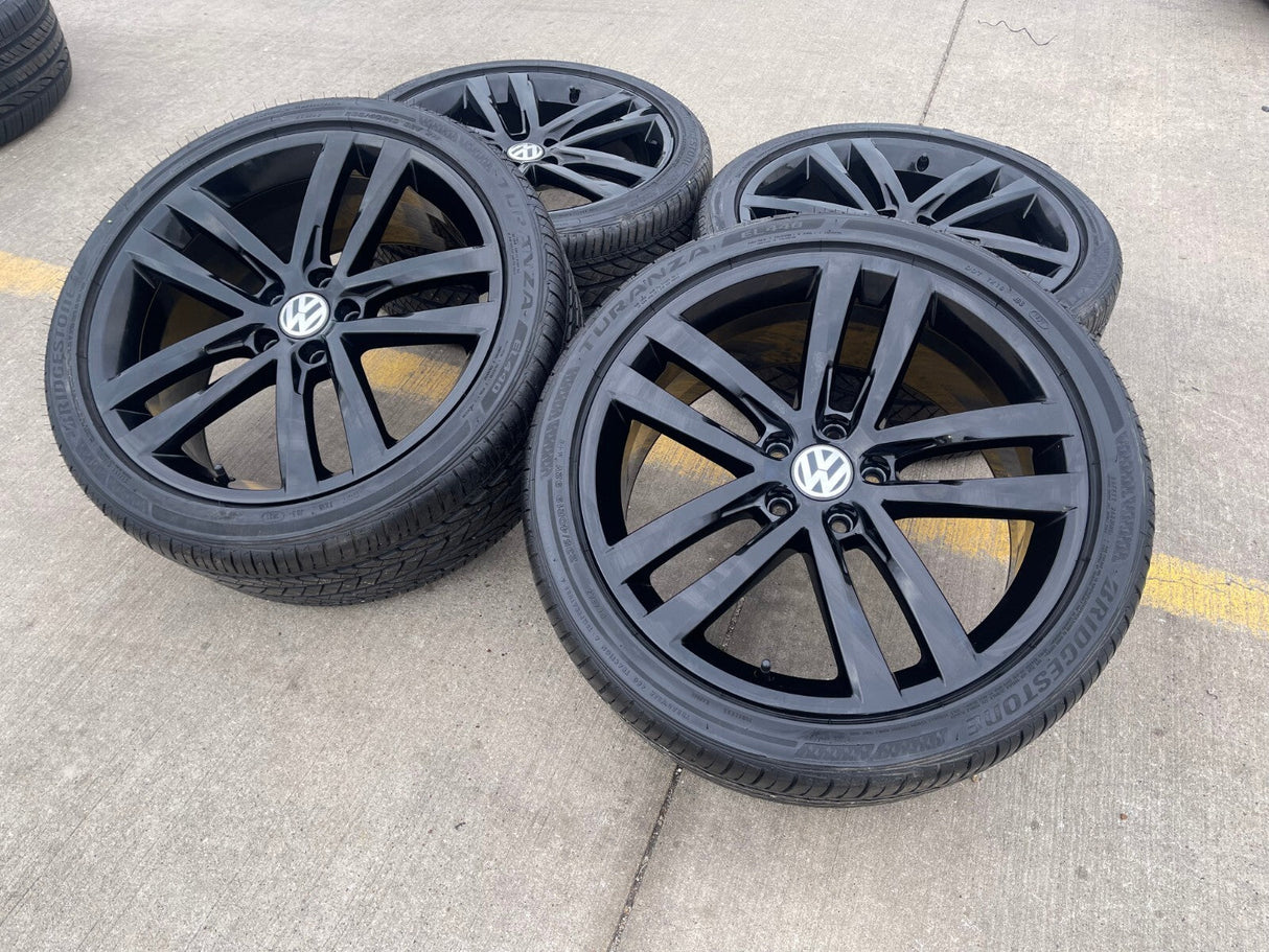 19" VW Passat Golf GTI Jetta OEM 70002 Salvador black wheels rims Texas Truck Tire