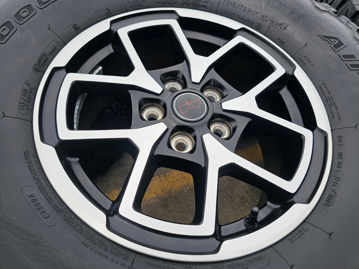 17" Jeep Wrangler Rubicon OEM 95730 9327 wheels rims Gladiator BFG KO2 A/T 35" Texas Truck Tire
