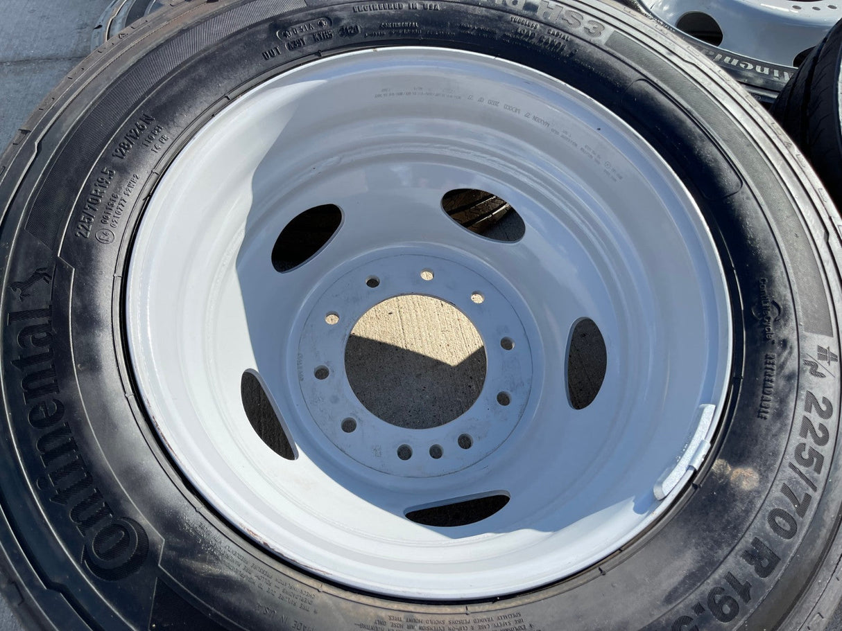 19.5" Ford F-450 Dually F-550 rims wheels RAM 4500 OEM 10x225 CONTINENTAL Texas Truck Tire