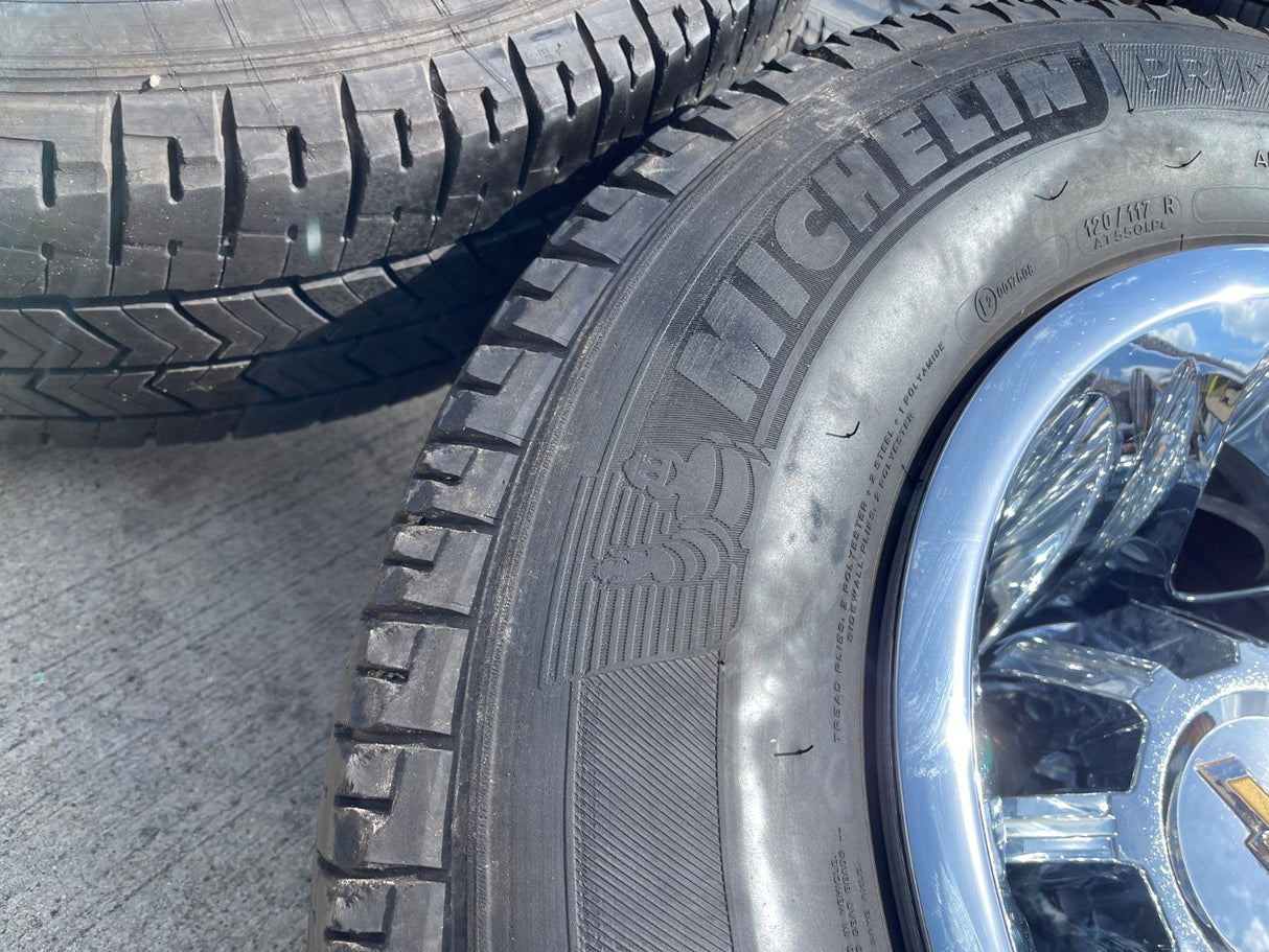 17" Chevy Silverado GMC Sierra 3500 Dually OEM 8094 rims wheels tires MICHELIN Texas Truck Tire