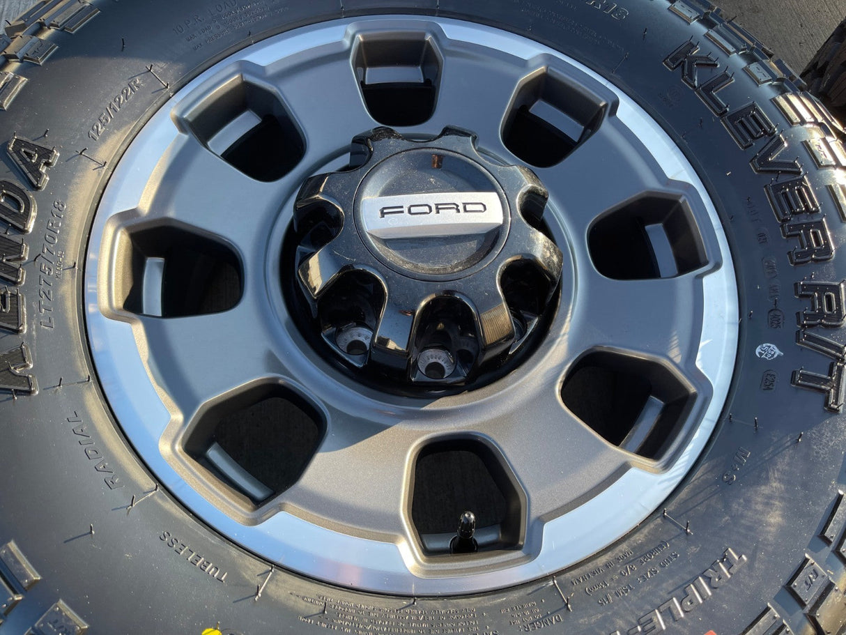18" Ford F-250 F-350 OEM TREMOR rims wheels 10482 KENDA KLEVER R/T 33" NEW Texas Truck Tire
