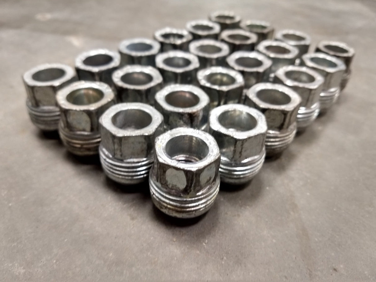 (24) OEM GM lug nuts open end threaded 1500 Chevy Silverado GMC Cadillac 14x1.5 Texas Truck Tire