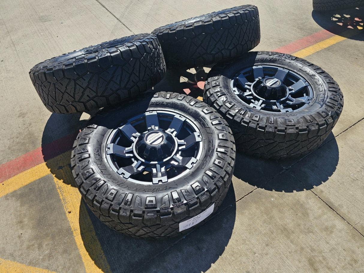 20" Ford F-250 F-350 OEM 10296 10485 Lariat wheels rims NITRO 37" Texas Truck Tire