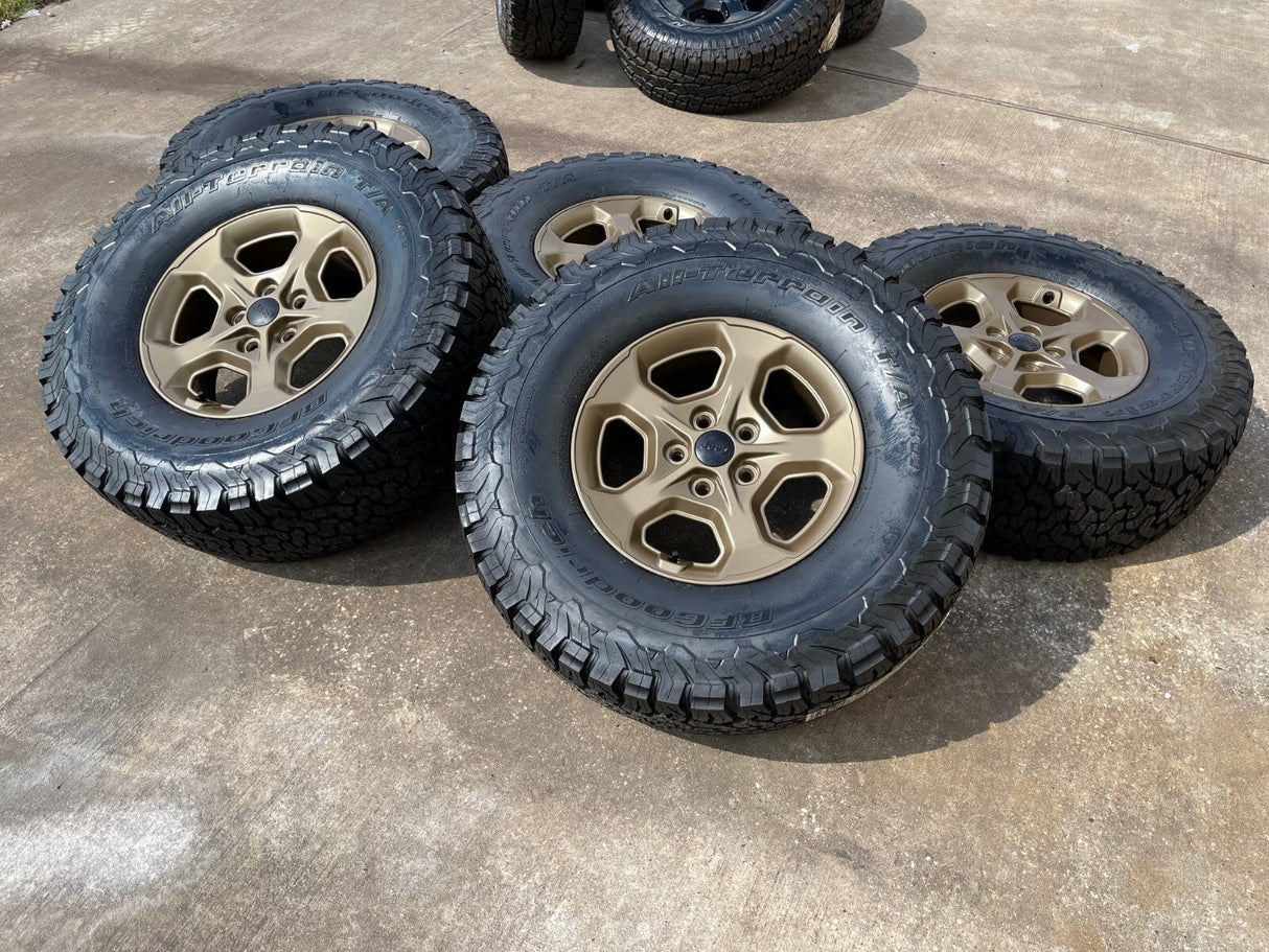 17" Jeep Gladiator RUBICON OEM wheels rims BRONZE Wrangler 9236 NEW 35" BFG Texas Truck Tire