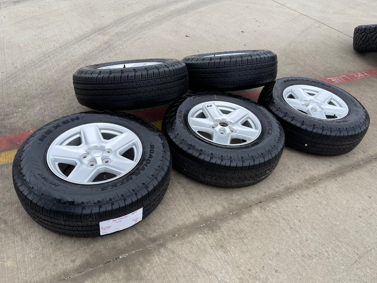 17" Jeep Gladiator OEM wheels rims 9235 Wrangler 2024 2025 2026 NEXEN Texas Truck Tire