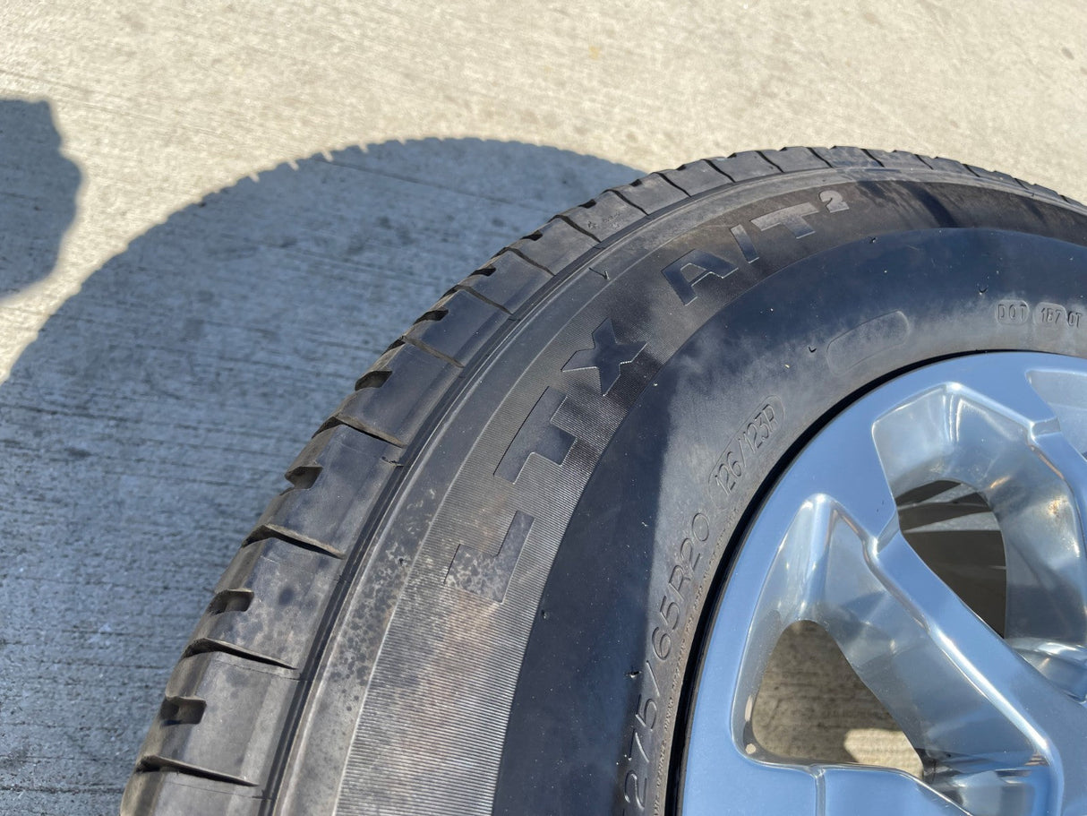 20" Chevy Silverado HIGH COUNTRY GMC Sierra AT4 2500 3500 OEM 95685 wheels rims Texas Truck Tire