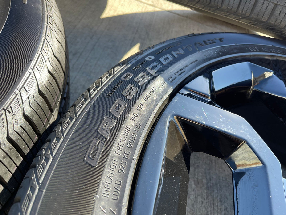 20" Kia Sorento X-PRO OEM wheels rims tires Telluride Sedona 2024 2025 2026 NEW Texas Truck Tire
