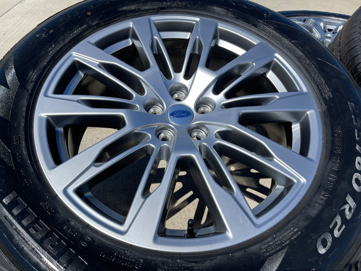 20" Ford Explorer Limited OEM rims wheels Lincoln Aviator tires PIRELLI NEW Texas Truck Tire
