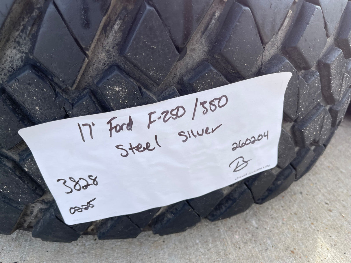 17" Ford F-250 F-350 OEM 3828 wheels rims tires NITRO GRAPLER M/T 33" Texas Truck Tire